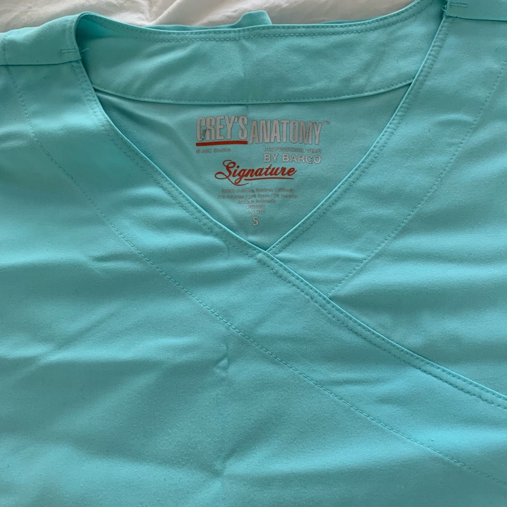Grey’s Anatomy signature scrub top